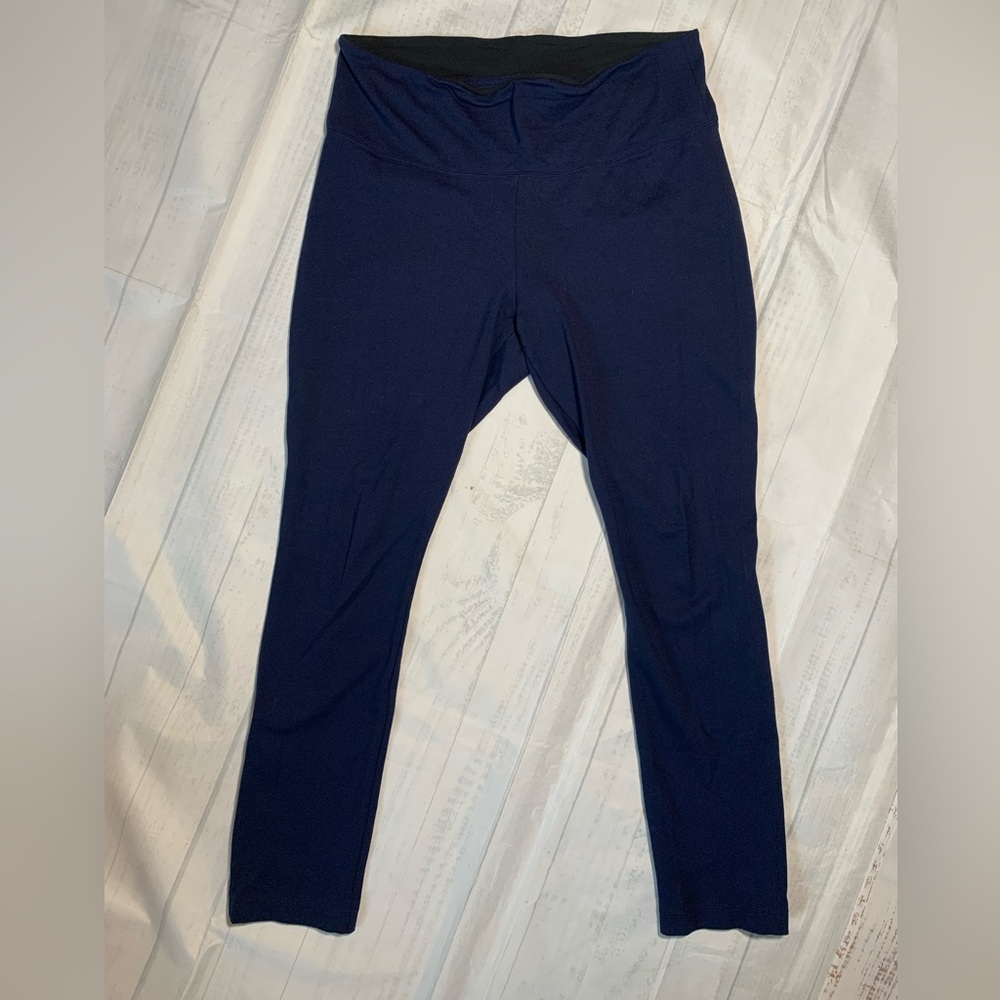 White House Black Market navy blue leggings. Size L.